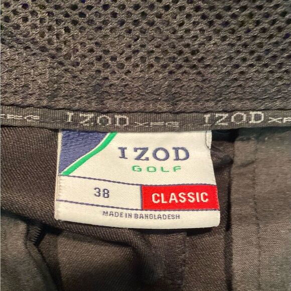 IZOD The Swing Golf Shorts - Picture 7 of 9